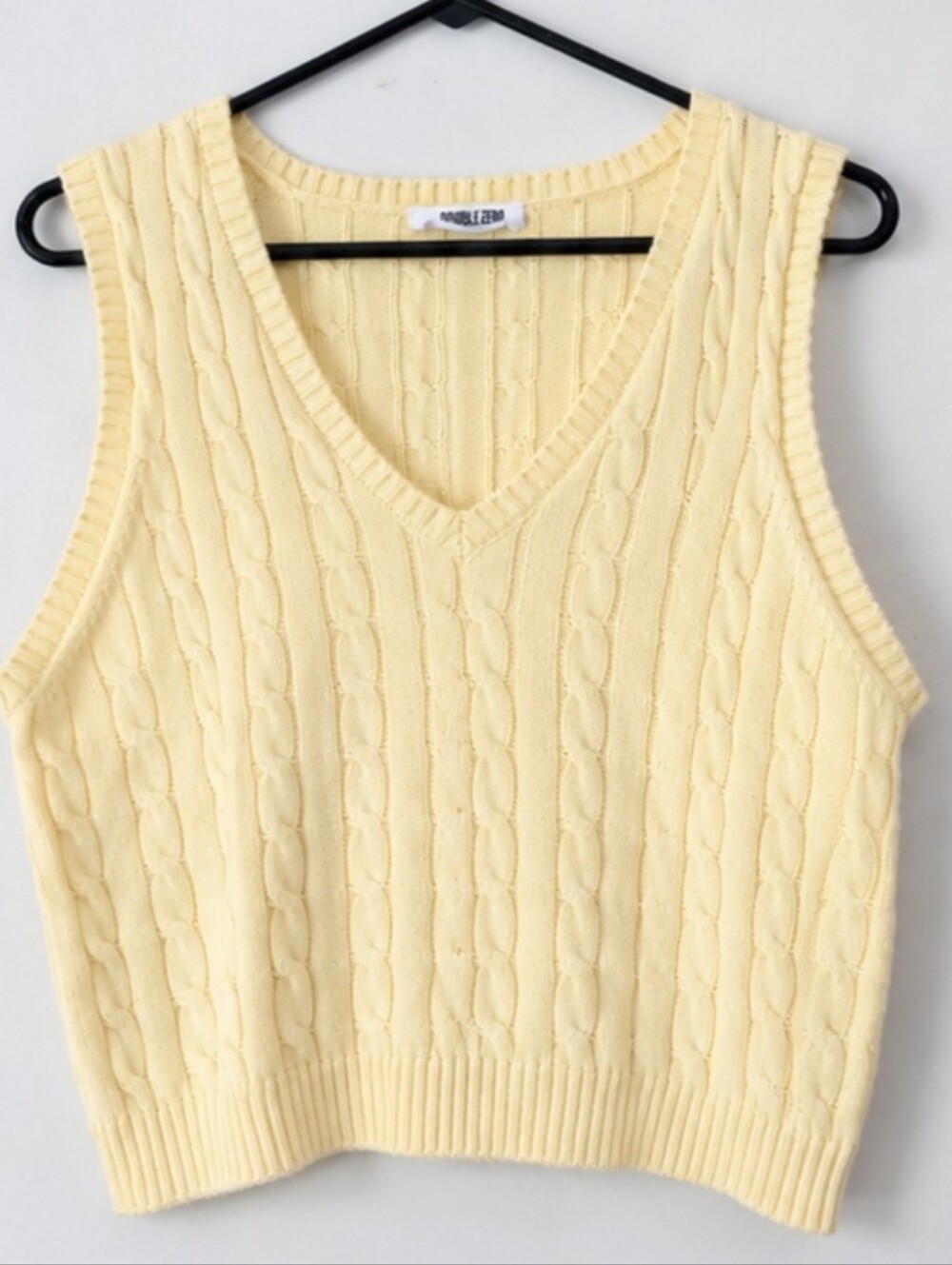 Preppy Light Academia Y2K Grandpacore Cottagecore Cable Knit Sweater Vest Large